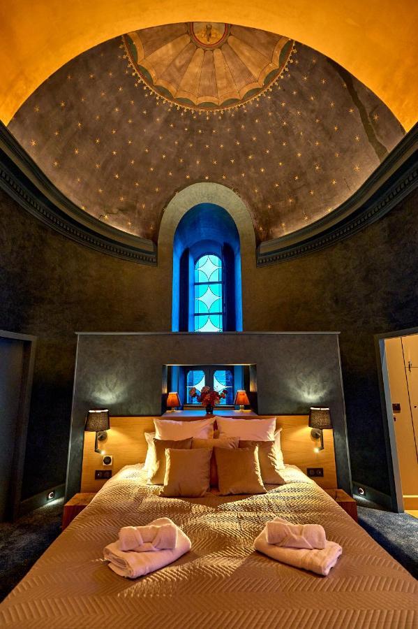 La Chapelle, Les Suites Du Palais, L'Unique 5 Etoiles De Nevers, Suite D'Exception, By Primo C0Nciergerie Exterior foto